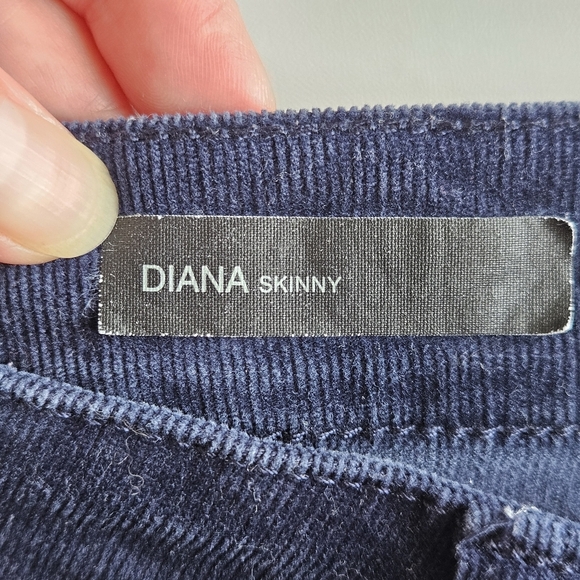 Kut from the Kloth Diana Skinny Dark Blue Corduroy Pants, Size 8P - Picture 3 of 11